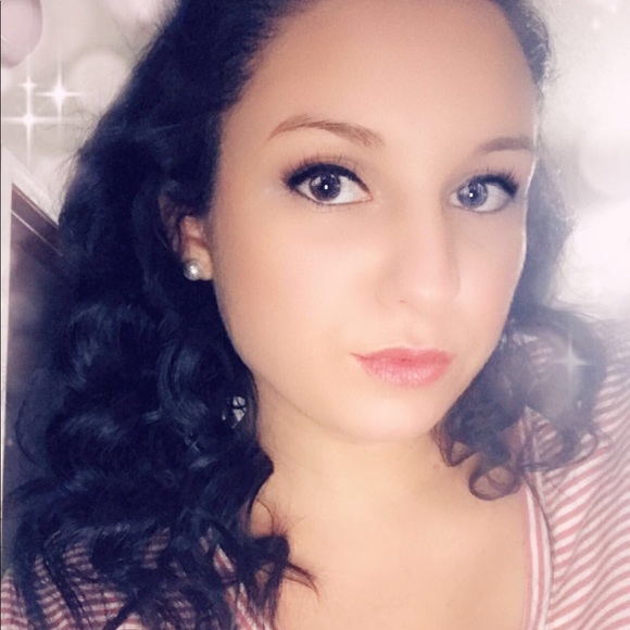 Meet your Posher, Randi - Picture 4 of 5